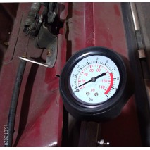 Проверка давления в системе смазки двигателя.
